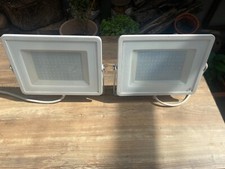2 Stück LED Fluter 8000 Lumen