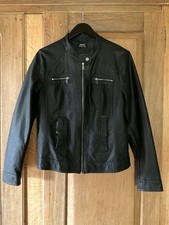 Schwarze Kunstlederjacke