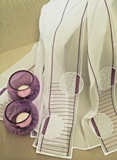 Scheibengardine Kurzgardine Kurzstore Panneau Gardine 30,45 oder 55 cm weiß/lila