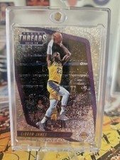 LeBron James Dazzle Los Angeles Lakers 2018-19 Panini Threads Basketball 