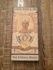 EARTH, WIND & FIRE : The