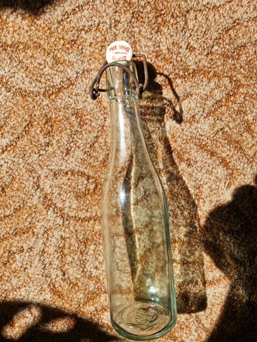 Uralte bierflasche mit - uralte,
