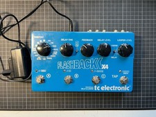 TC Electronic Flashback X4 Delay Looper Gitarren-Effektpedal