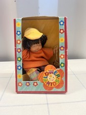 Vintage Zapf Creation - Flower