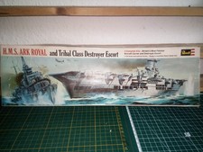 REVELL H 483 Schiffe HMS Ark Royal + Tribal Class Destroyer in 1/720 unvollständ