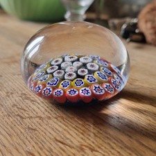 Auffallender Vintage Millefiori Glas Briefbeschwerer außergewöhnliche Farbe & Pontil Sockel