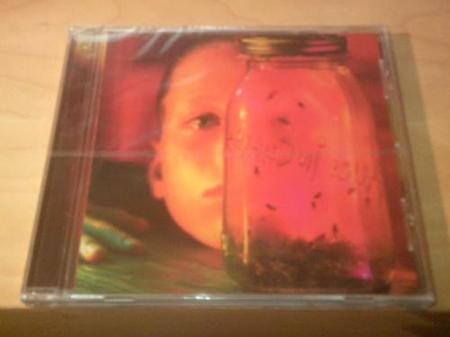 Alice chains jar - chains,