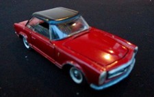 Kirk ( Tekno) Mercedes W113 230 250 280 SL  1:43 60er 70er rot schwarz Hardtop
