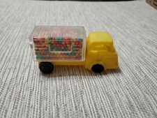 Vintage E Rosen Co Yellow