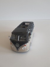Maisto VW Volkswagen Van Samba BUGZ silber / schwarz 1:25 RAR !!!