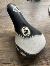 Alienation Pivotal Sattel