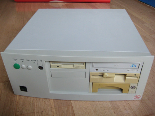Retro vintage computer tcu - retro, /vintage