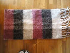 neuwertig - Schal  rot-schwarz- beige - grau- beige: 47 cm breit - 180 cm lang 