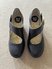 Fly London Pumps Modell