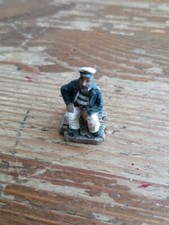 Kapitän figur sitzend auf - kapitän,