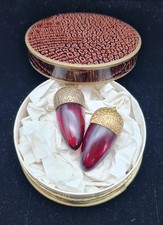 ZWEI EXQUISITE ANTIKE MINIATUR PARFUM FLAKON ANHÄNGER "EICHEL" IN SCHATULLE~1900