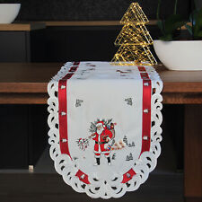 Weihnachtsmann Stickerei auf Winterlandschaft Weihnachtsdecke Tischläufer Rot 