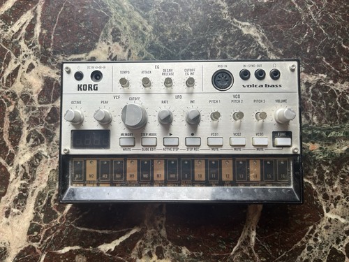 Korg volca bass analoger - bass, /