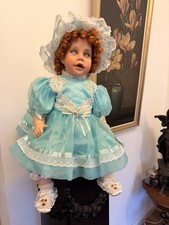 Limitierte Künstlerpuppe