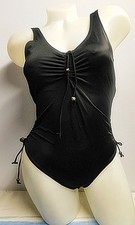 TCM Badeanzug Gr.38  Brust