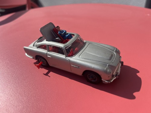 Corgi 270 james bond db5 - corgi,