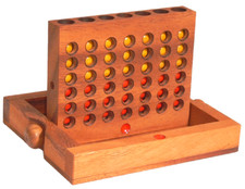 Vier gewinnt Spiel eckig aus