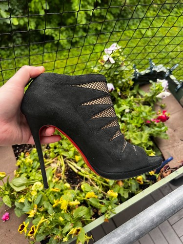 Christian louboutin peep toe - louboutin,