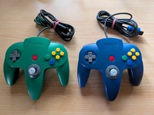 2 X Original Nintendo 64 N64 Controller Grün + Blau Voll funktionsfähig