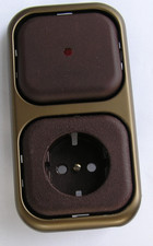 Busch & Jäger Kontrollwippe  u. Steckdosenabdeckung mahagonibraun Bronze Rahmen