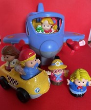 2 Spielzeuge - Flugzeug Fisher-Price / Little People und Auto Taxi 