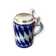 Der bayerische Bierkrug mit Zinndeckel und Raute - Salzglasur-Krug-Gravurfähig