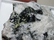 Oxyplumboromeit (Bindheimit) 