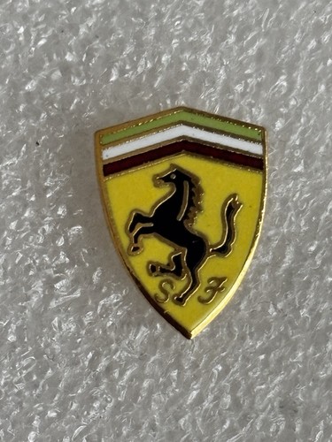 Ferrari scuderia pin emblem - pin,