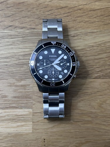 Fossil quartz analog watch - analog,