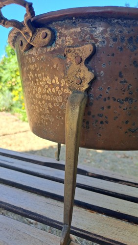 Kupferkessel mit dreibein und - kupferkessel,