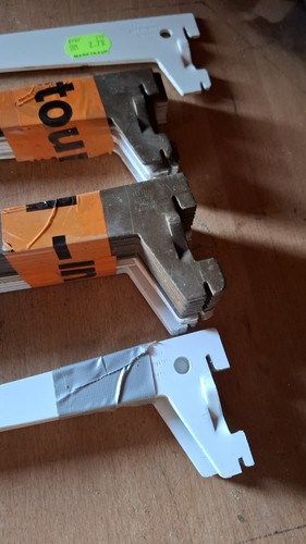 Regalbodenträger - 31,