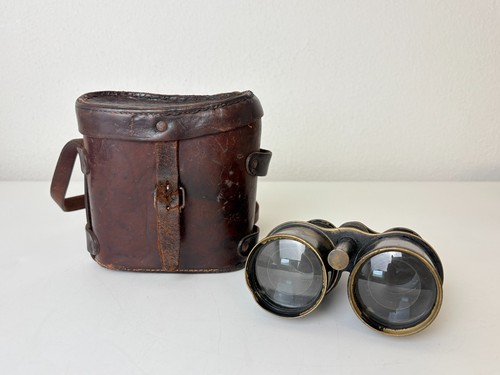 Antikes fernglas feldstecher - antikes,