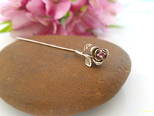 Zauberhafte antike Nadel