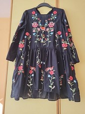 Zara kleid mit - , stickerei