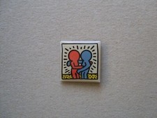 Keith Haring - Pin.   Kunst-Pin -  "Rot - Blaues Liebespaar"