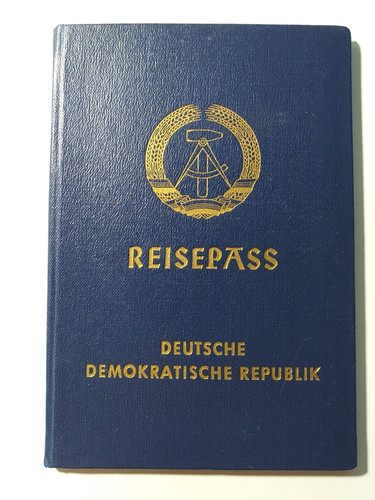 Dokument ddr east - east, germany