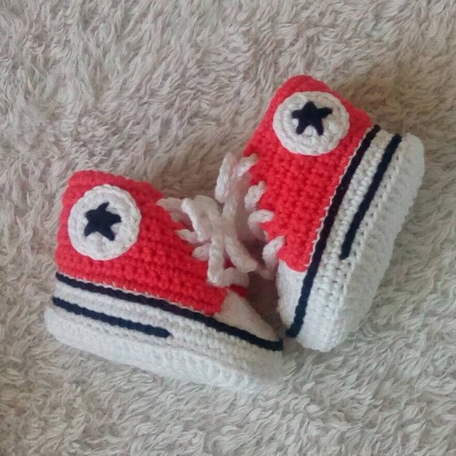 Babyschuhe gehäkelt converse - gehäkelt,