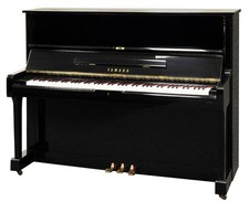 Yamaha U1 121 Klavier Piano Schwarz Hochglanz poliert gebraucht Art 00110666