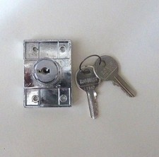 Aufschraubschloss; Schloss/ Schloß vernickelt mit 2 Schlüsseln
