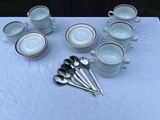 9 Org.  DDR Suppentassen mit Untertassen