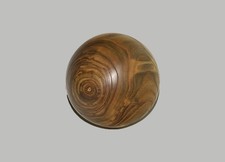 Kugel aus holz - aus, (essigbaum)