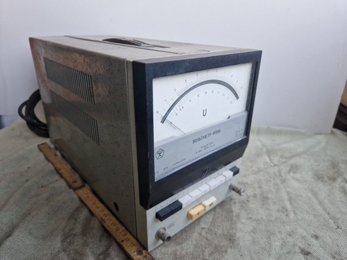 Voltmeter f584 russisch - voltmeter,