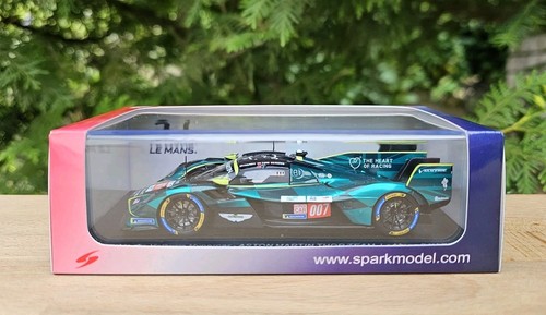 Aston martin valkyrie - valkyrie, thor