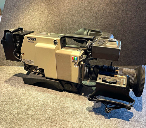 Sony trinicon dxc 1820p - sony, dxc-1820p