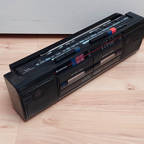 International ak25 stereo - international,